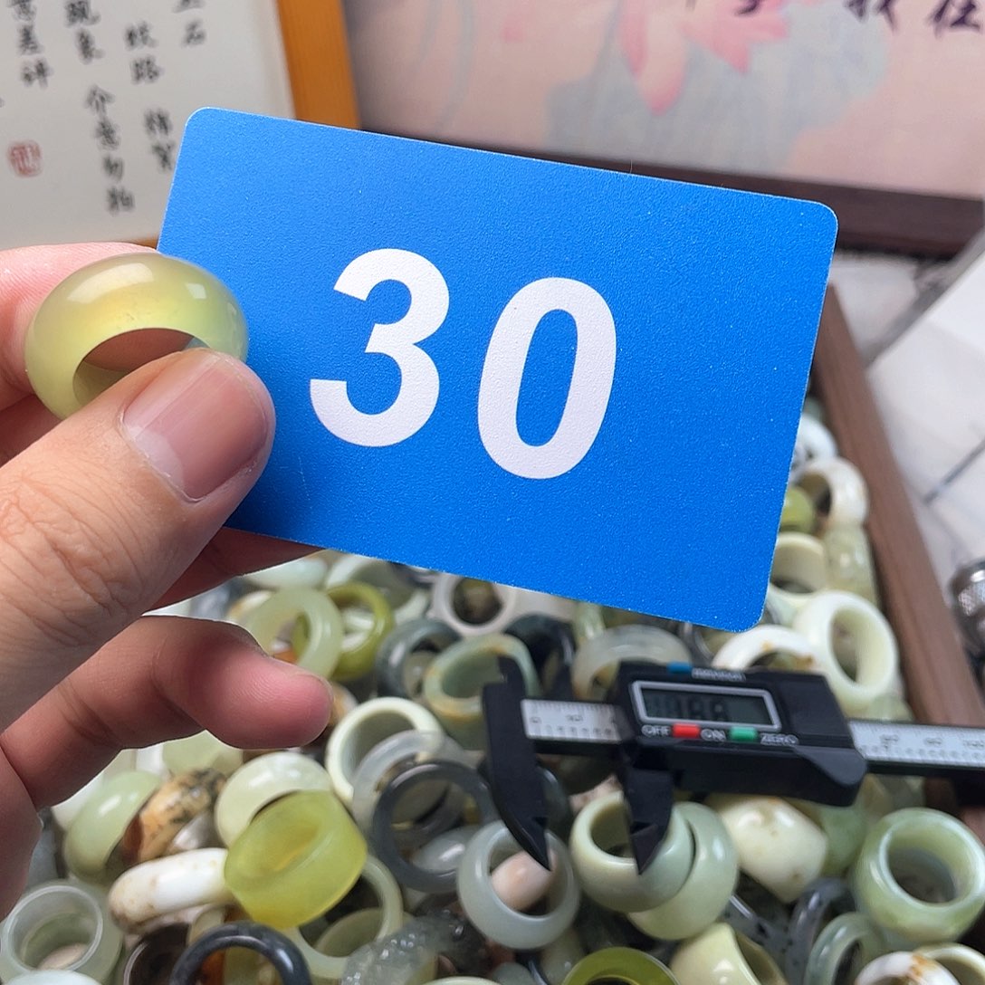 ️***～蛇纹石玉合金颈饰