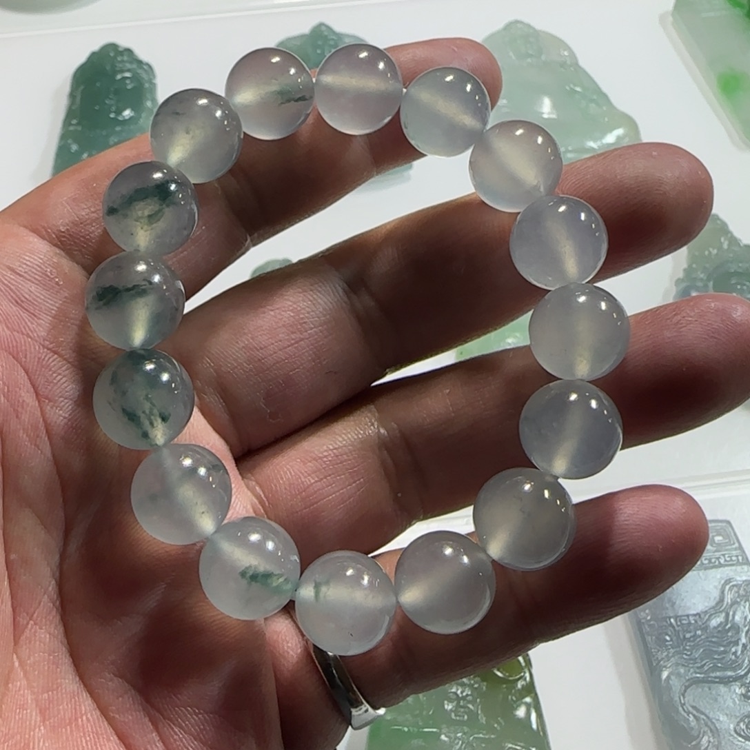 定制翡翠未镶嵌翡翠手串