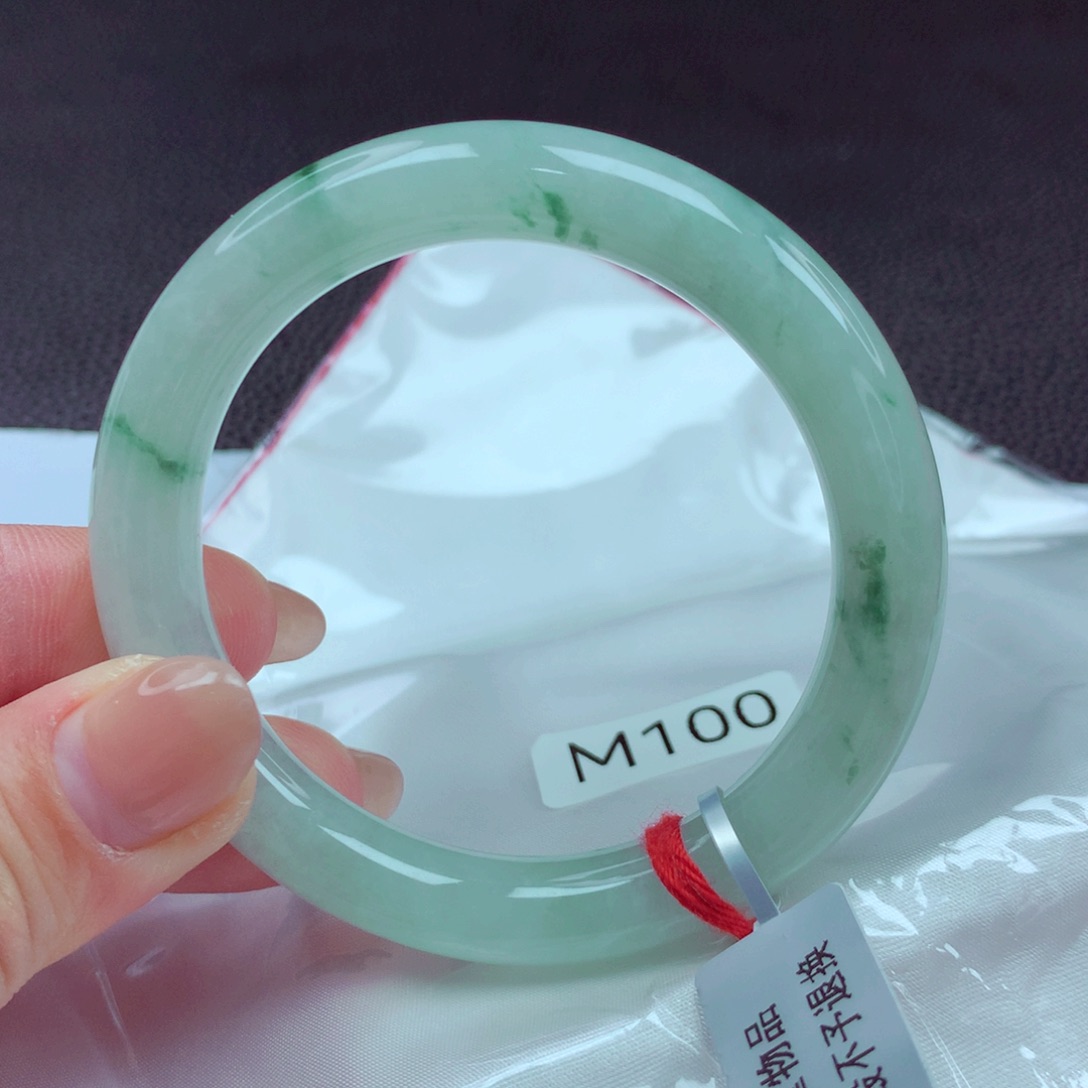 翡翠手镯未镶嵌手镯88