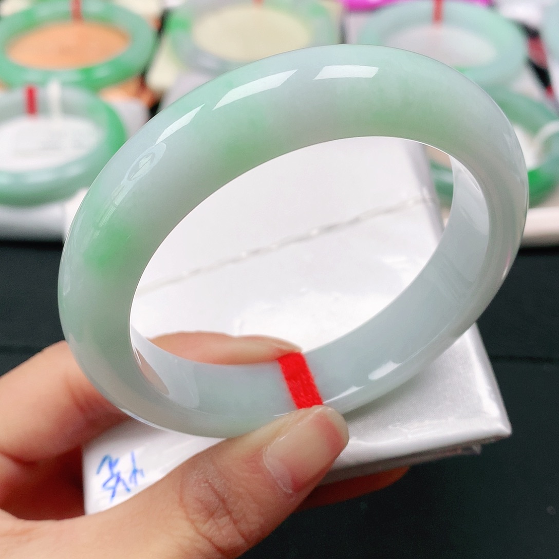 翡翠手镯未镶嵌天然翡翠手镯55