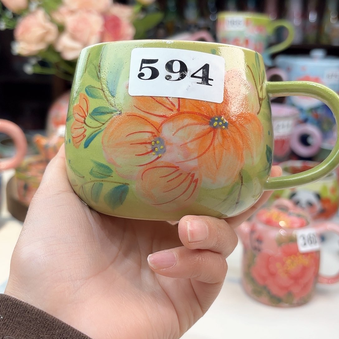 瓷片兔兔好de o l l l l l l l l l 