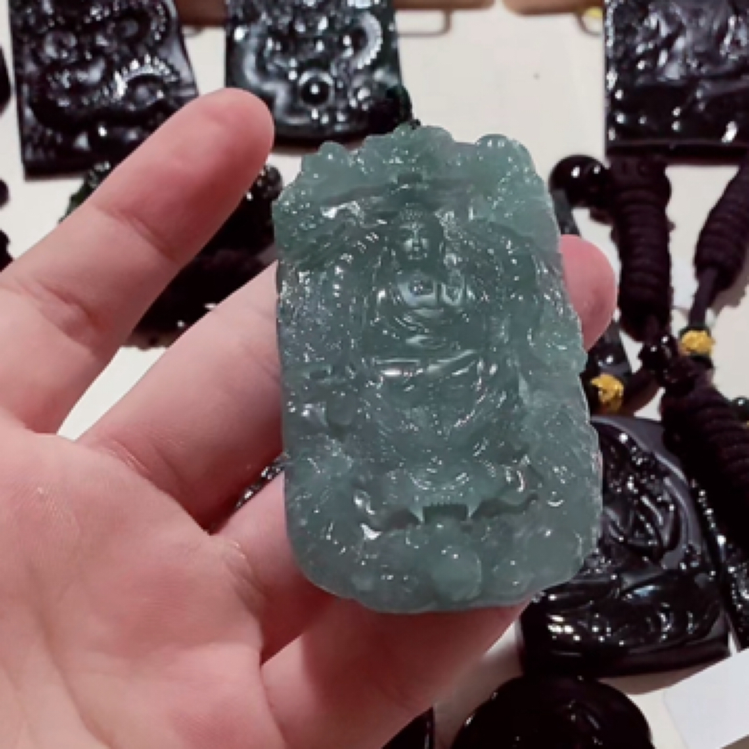 纯天然a货翡翠吊坠