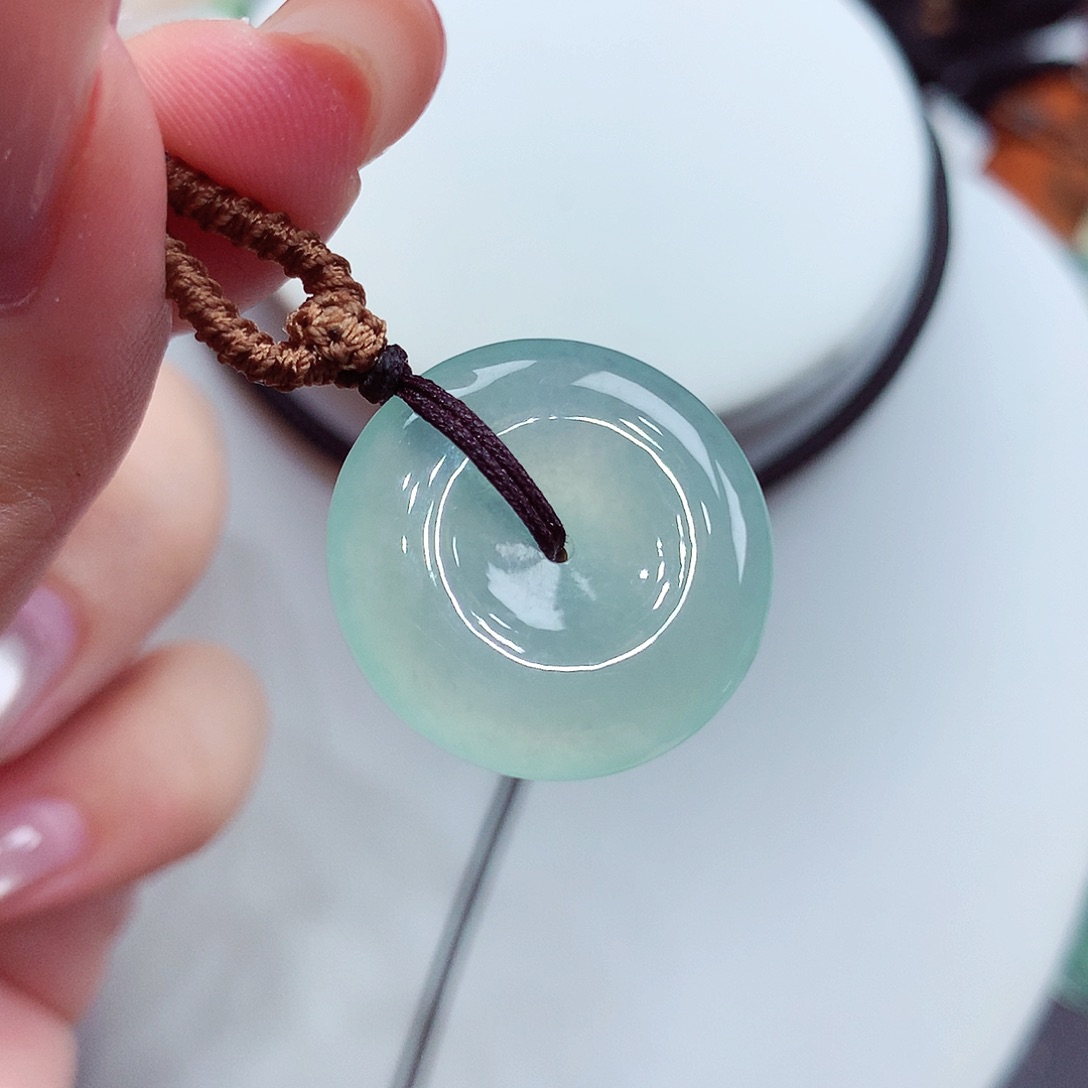 翡翠未镶嵌颈饰翡翠4，21.2/4.9