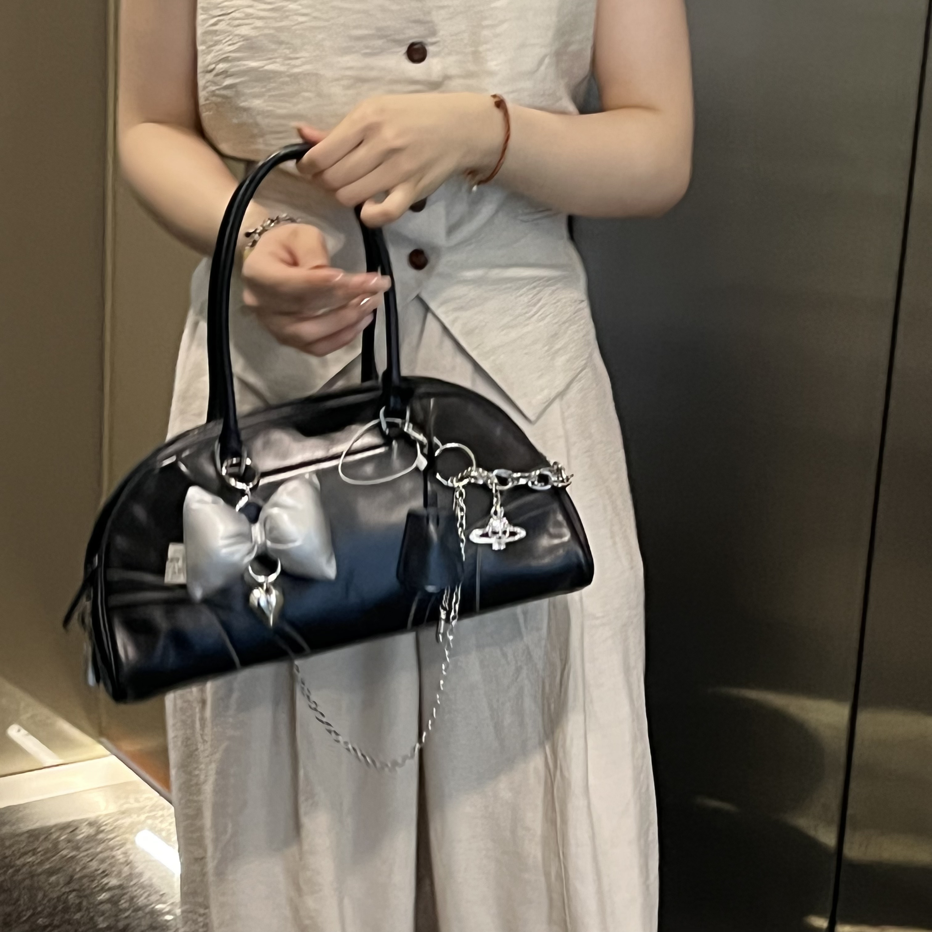 95新 Prada/普拉达 prada黑色单肩包/4476231