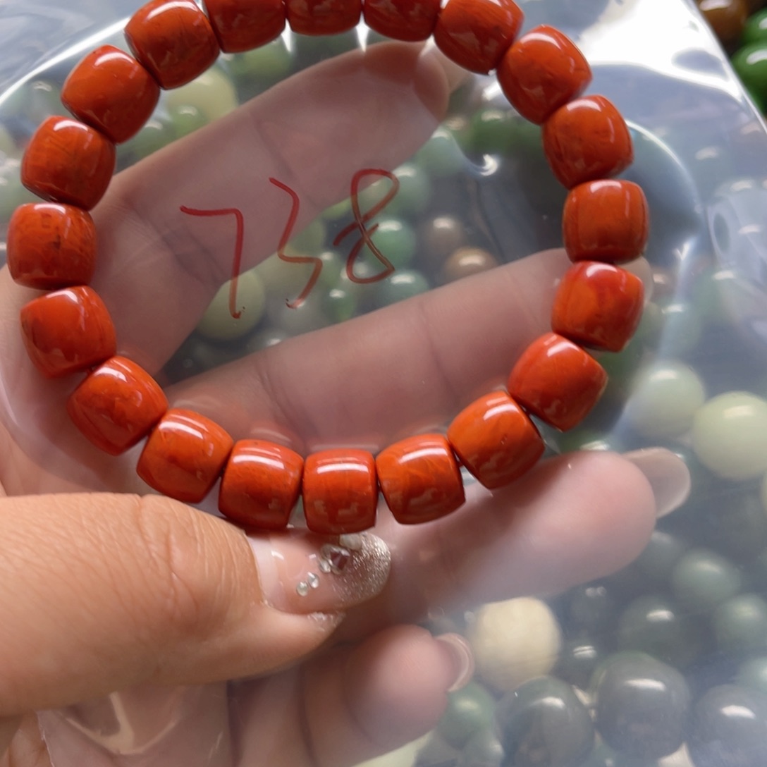 南红玛瑙手链未镶嵌