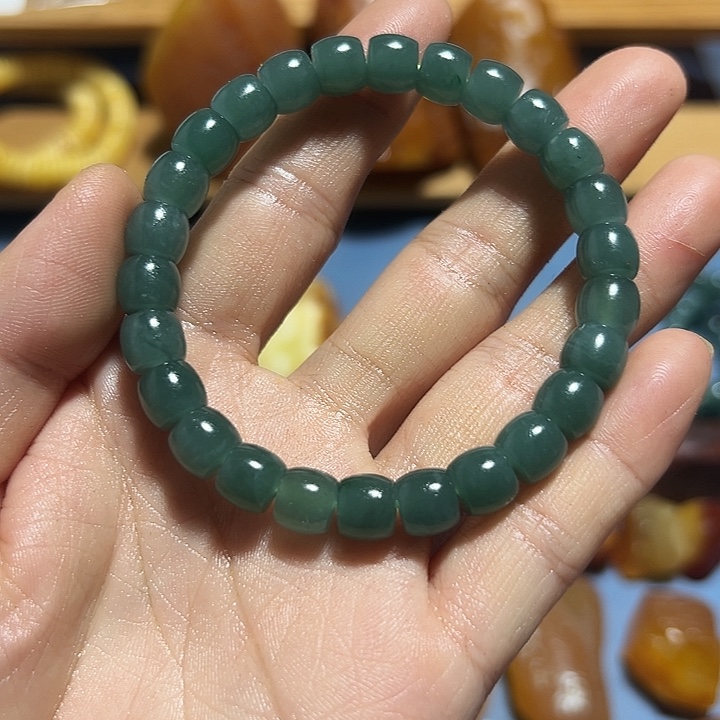 定制翡翠未镶嵌小**嘟原