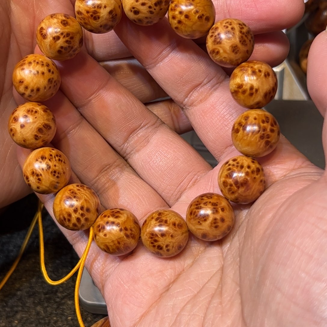 柏木（崖柏）手串/手链1.5黄金底小满瘤疤手串