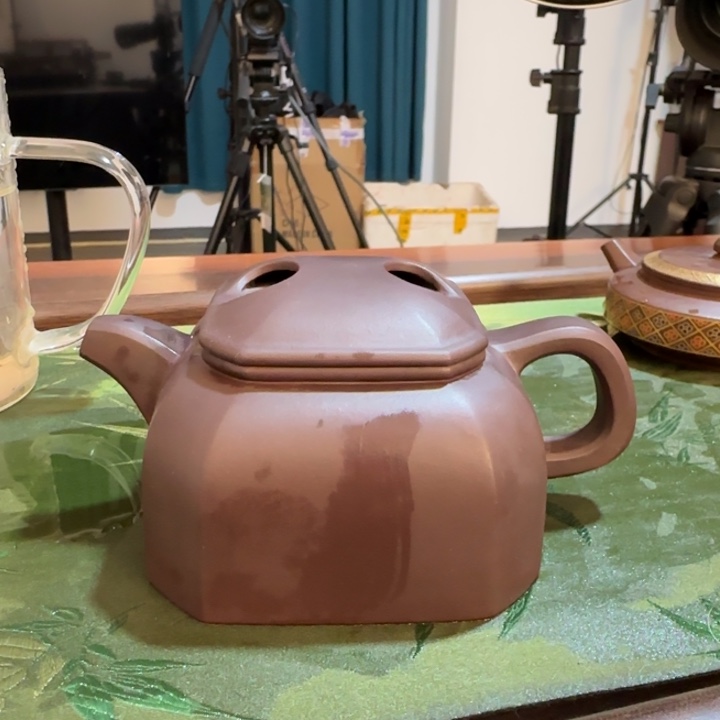 紫砂茶壶密密麻麻