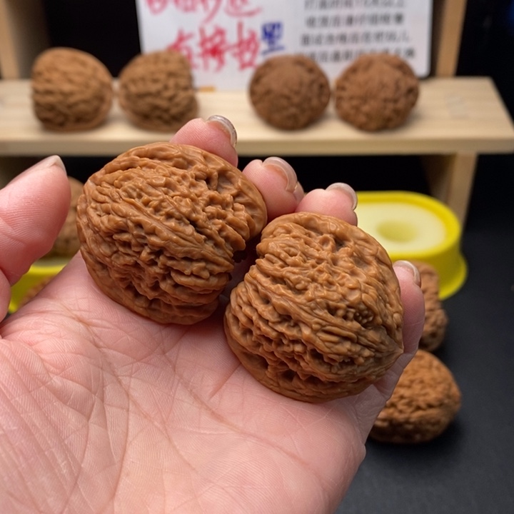 文玩核桃吊坠一***界拉丝酒杯按0661