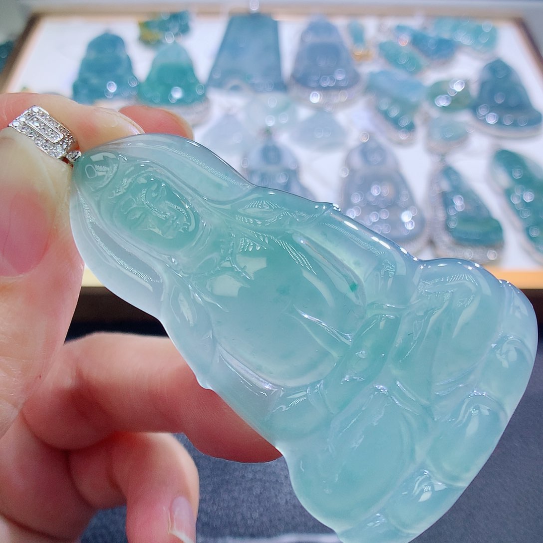 翡翠颈饰银S925镶嵌翡翠