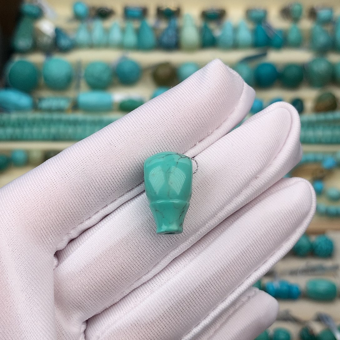 绿松石未镶嵌珠宝奇石10.3