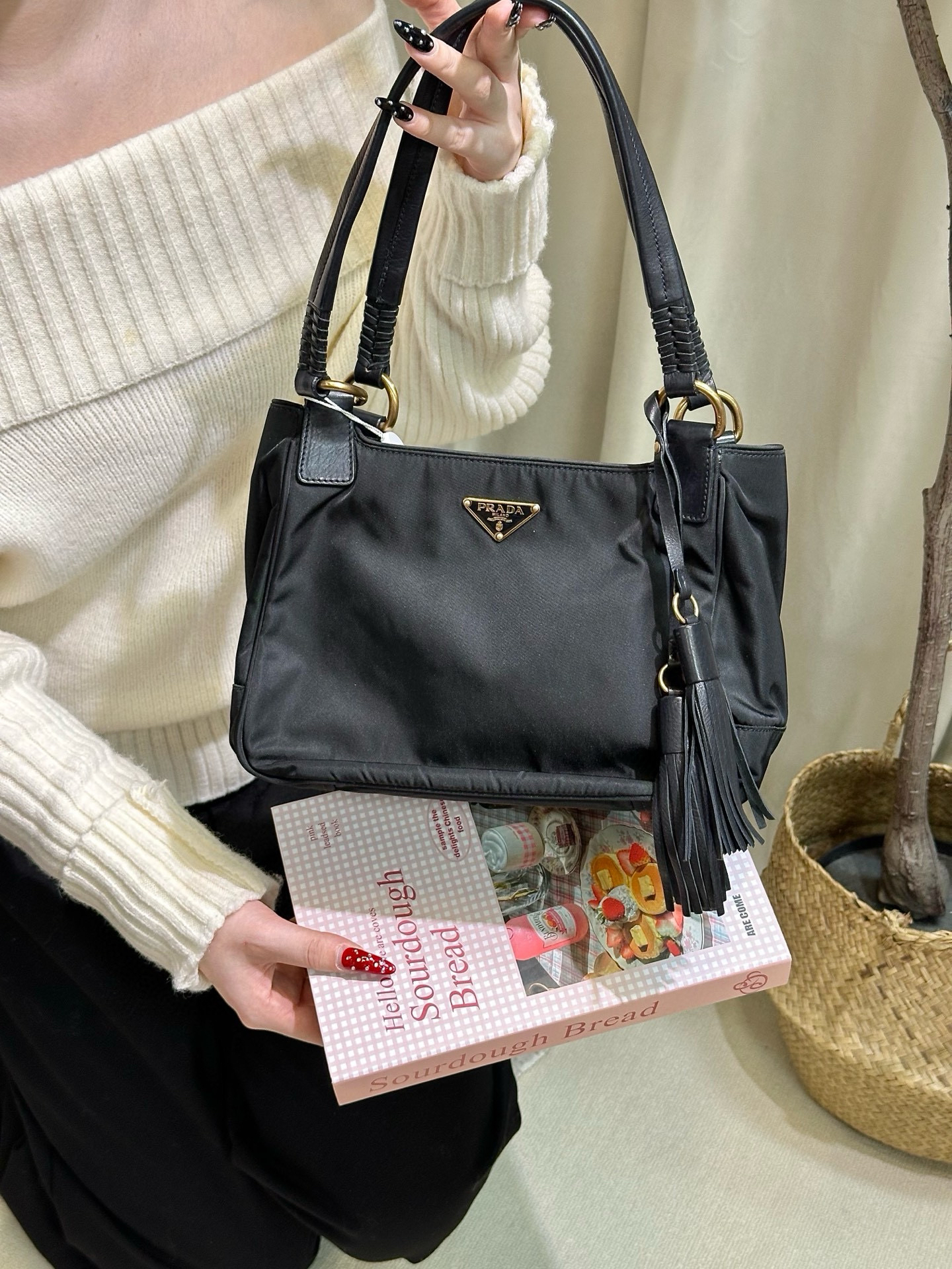 95新 Prada/普拉达 prada 小号流苏单肩包 