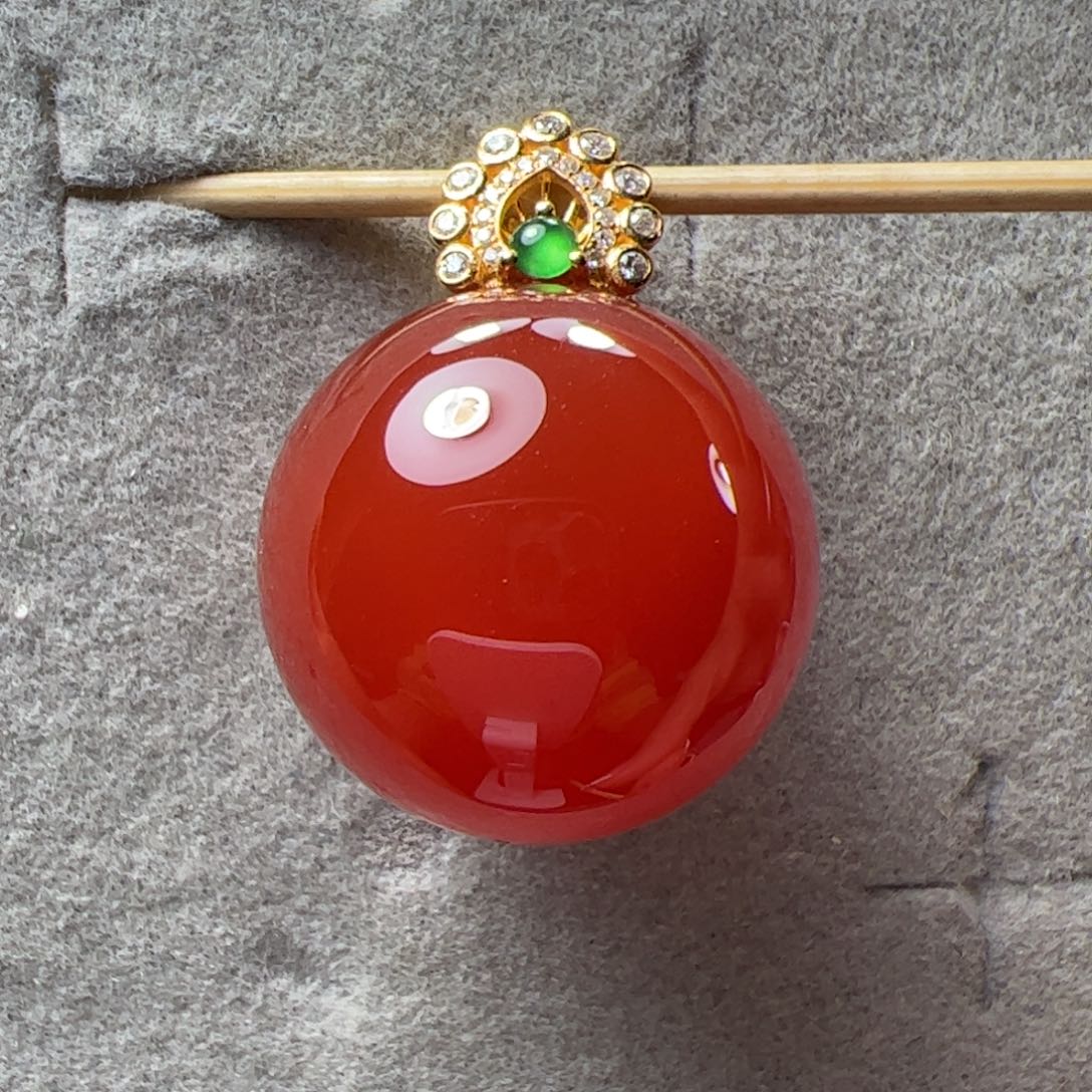 南红玛瑙19+锁骨珠吊坠18K金镶嵌