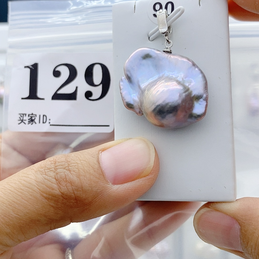 钛钢淡水珍珠颈饰