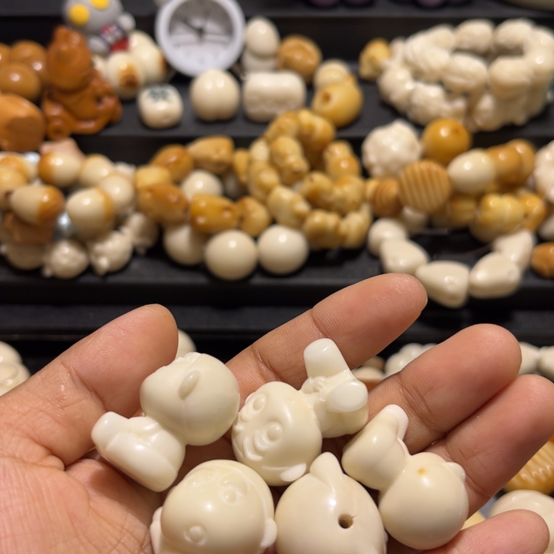 ****.菩提根/象牙果吊坠瑕