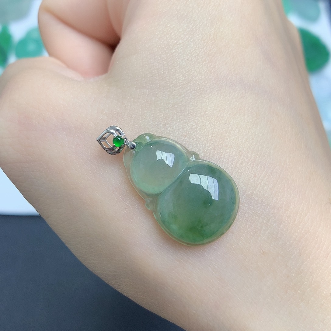 翡翠颈饰18K金镶嵌888888888888