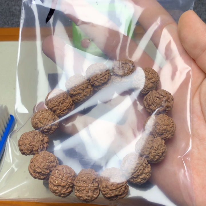 吊坠金刚菩提以**恶7。      