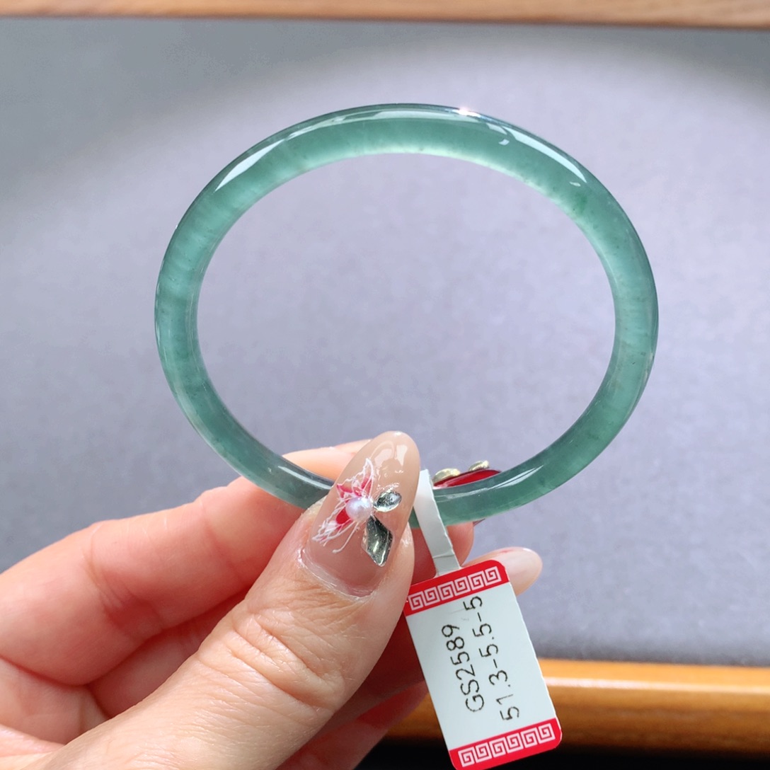 翡翠手镯未镶嵌天然翡翠手镯叮当镯