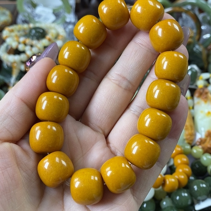 透闪石质玉手串卡16未镶嵌