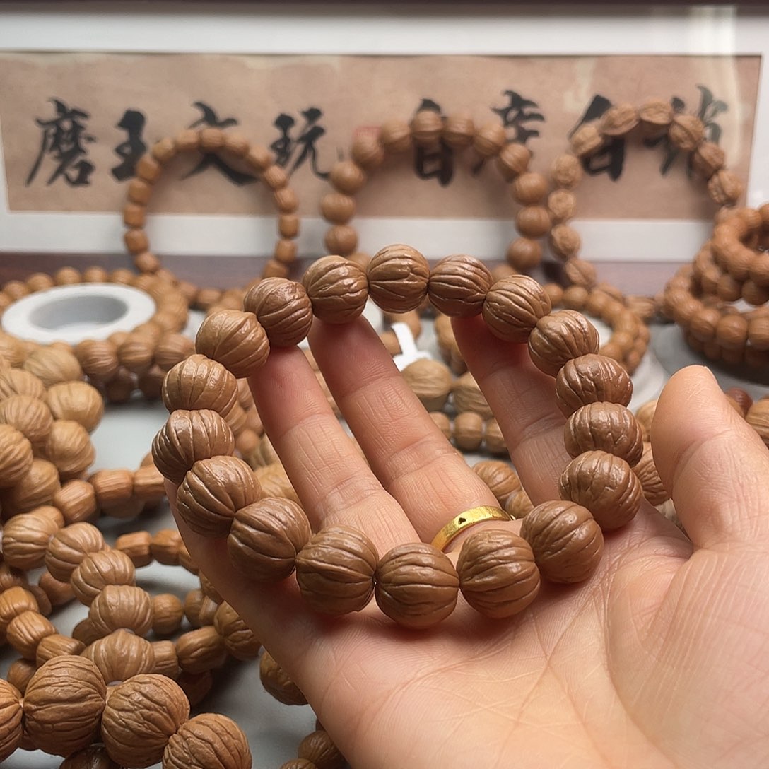核桃峻*哥老树猴头手串西瓜纹