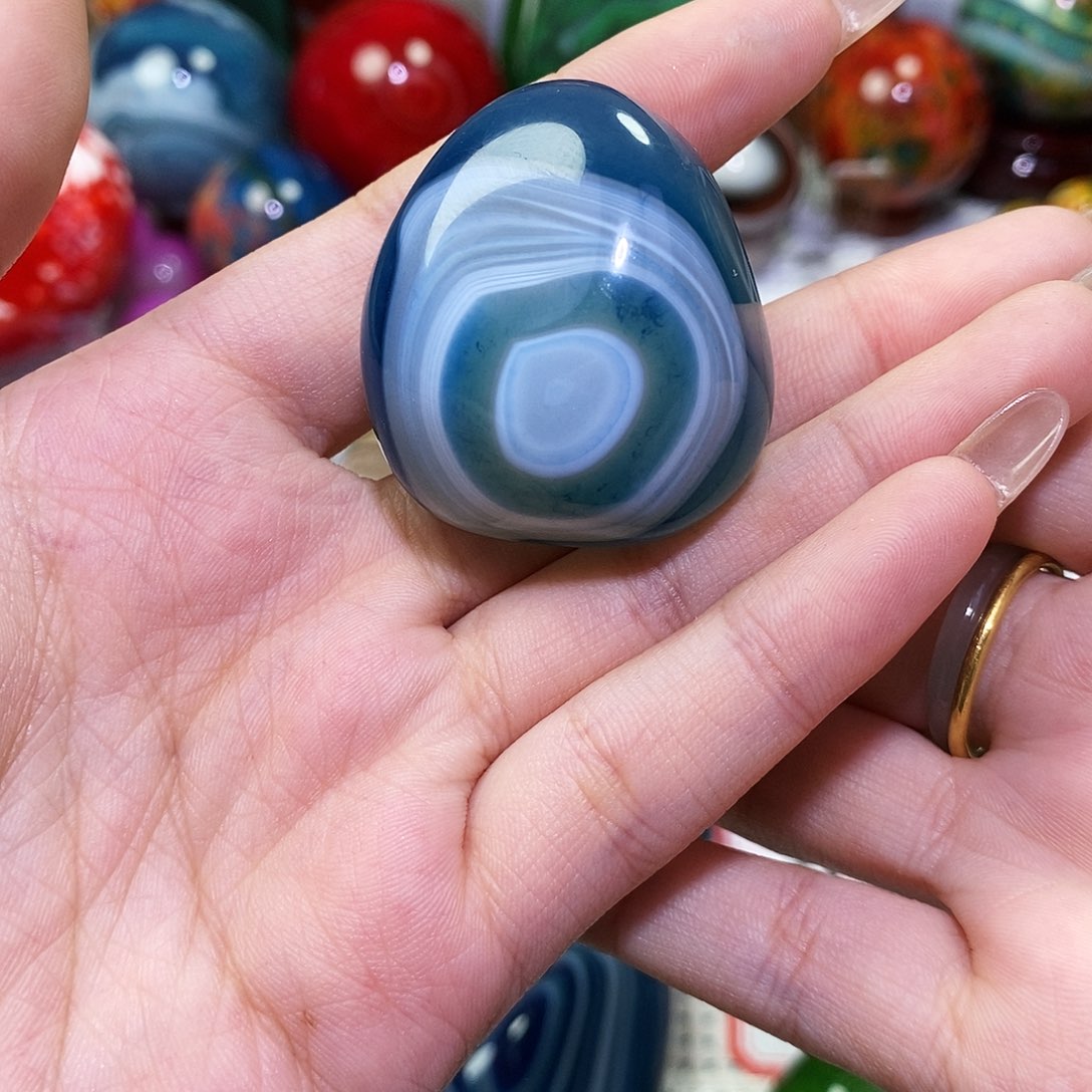 痴***对玛瑙/玉髓未镶嵌珠宝奇石