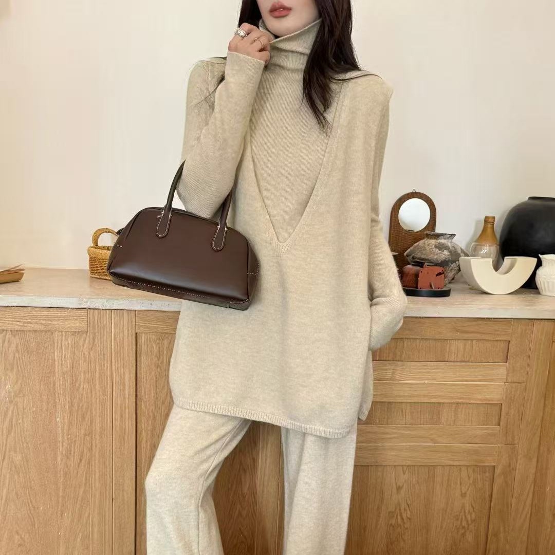 叠穿公式 慵懒风设计感套装大V领针织马甲半高领打底衫裤子三件套