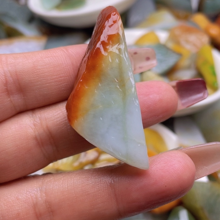 翡翠挂件未镶嵌遂**吴翡翠