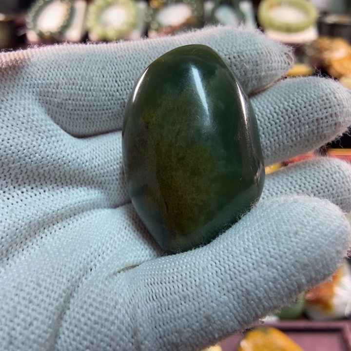 未镶嵌岫岩河磨玉（透闪石质玉）把件孜**卷