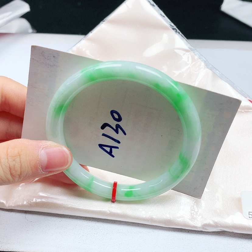 【闪购商品】翡翠手镯（圆镯）未镶嵌天然缅甸a货手镯54+