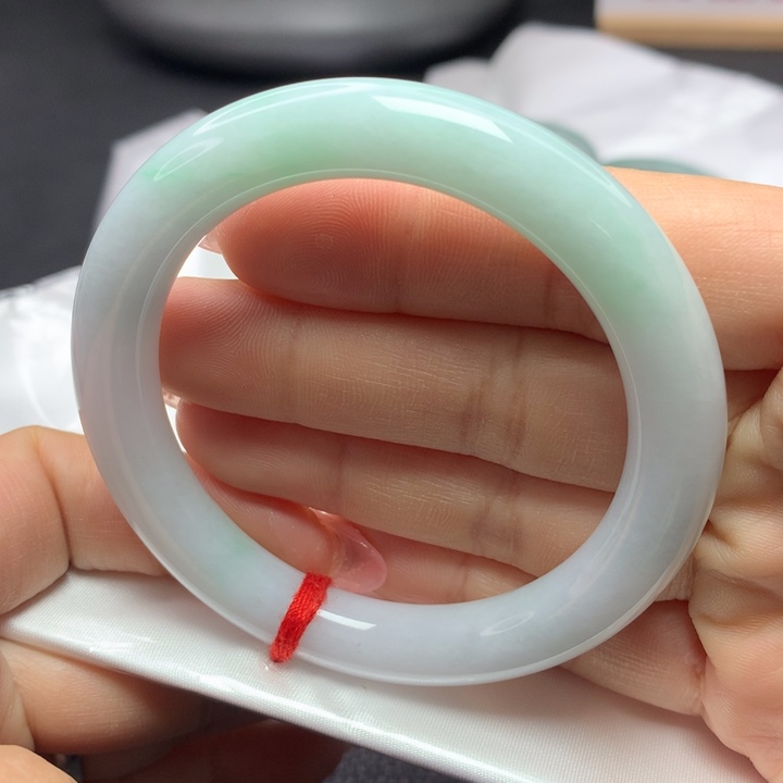 翡翠手镯（圆镯）未镶嵌柠****萌56565757