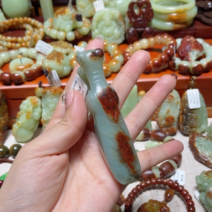 岫岩河磨玉（透闪石质玉）把件未镶嵌