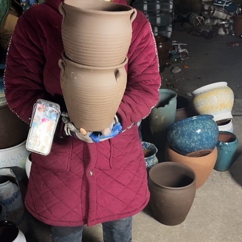 口18高21瑕疵盆子。