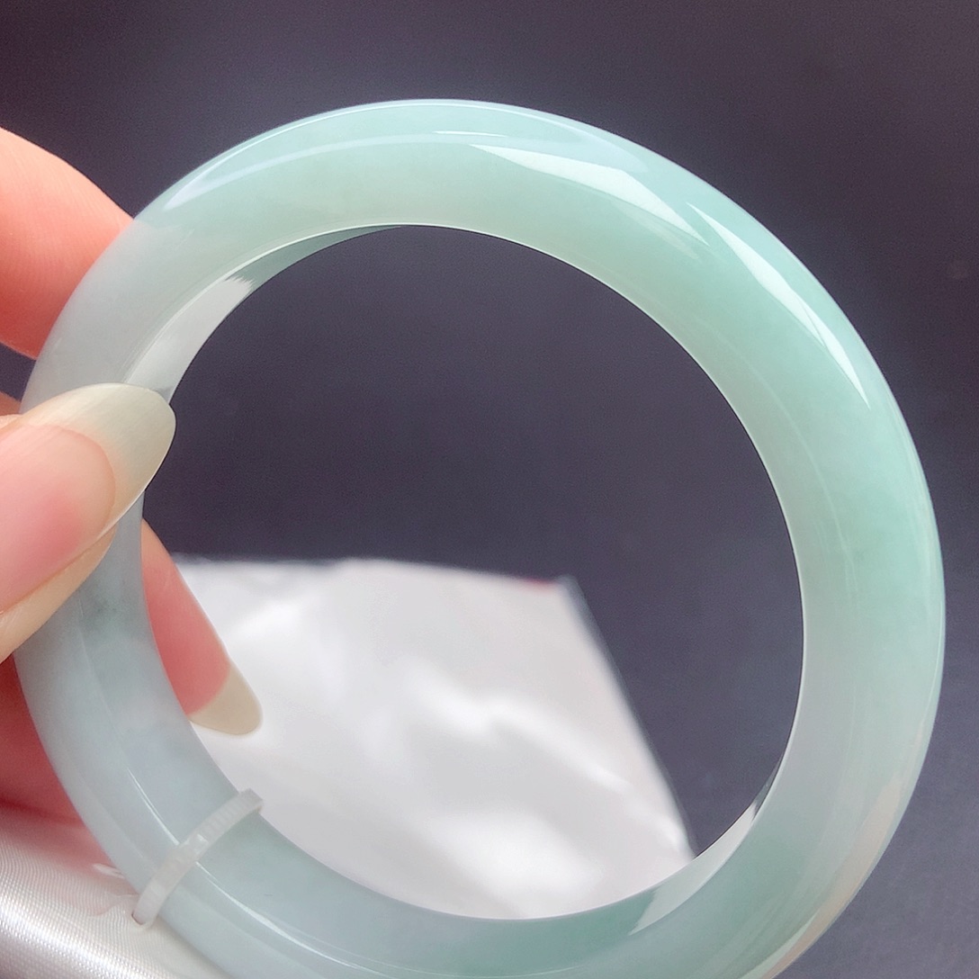 翡翠未镶嵌手镯58圈口