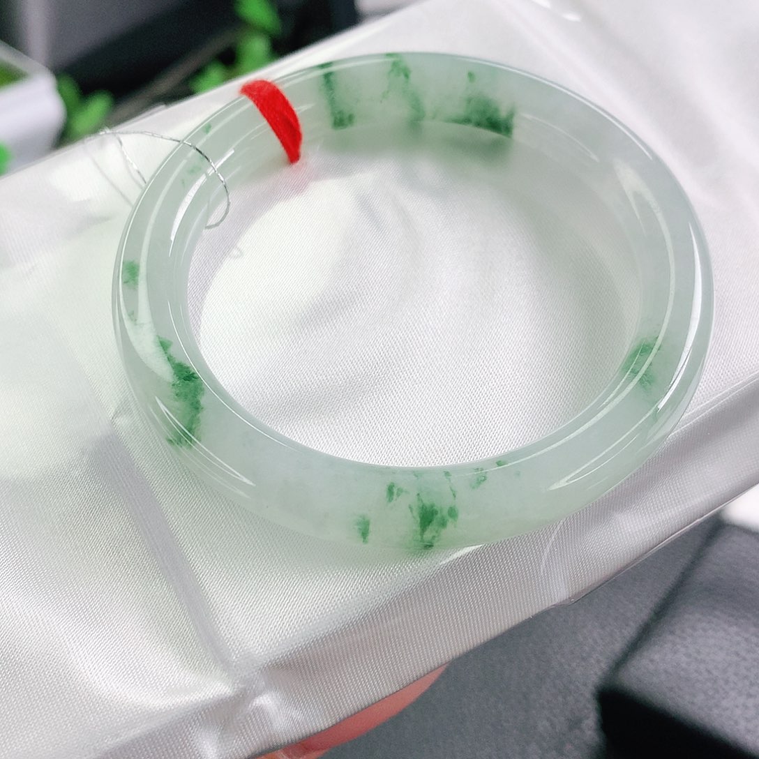 未镶嵌手镯翡翠53圈