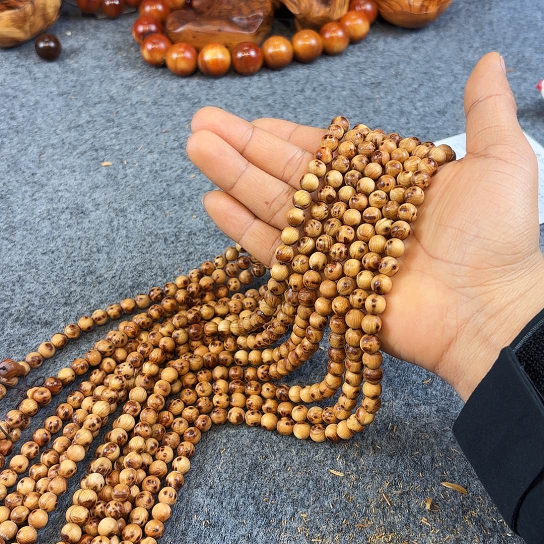 崖柏0.8 108黄金底雀眼满瘤花  包真太行瘤花