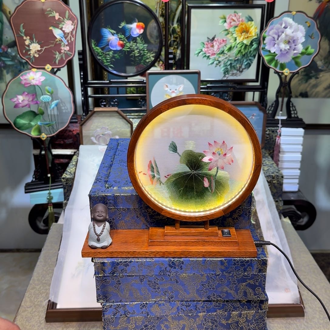 刺绣刺绣工艺精湛