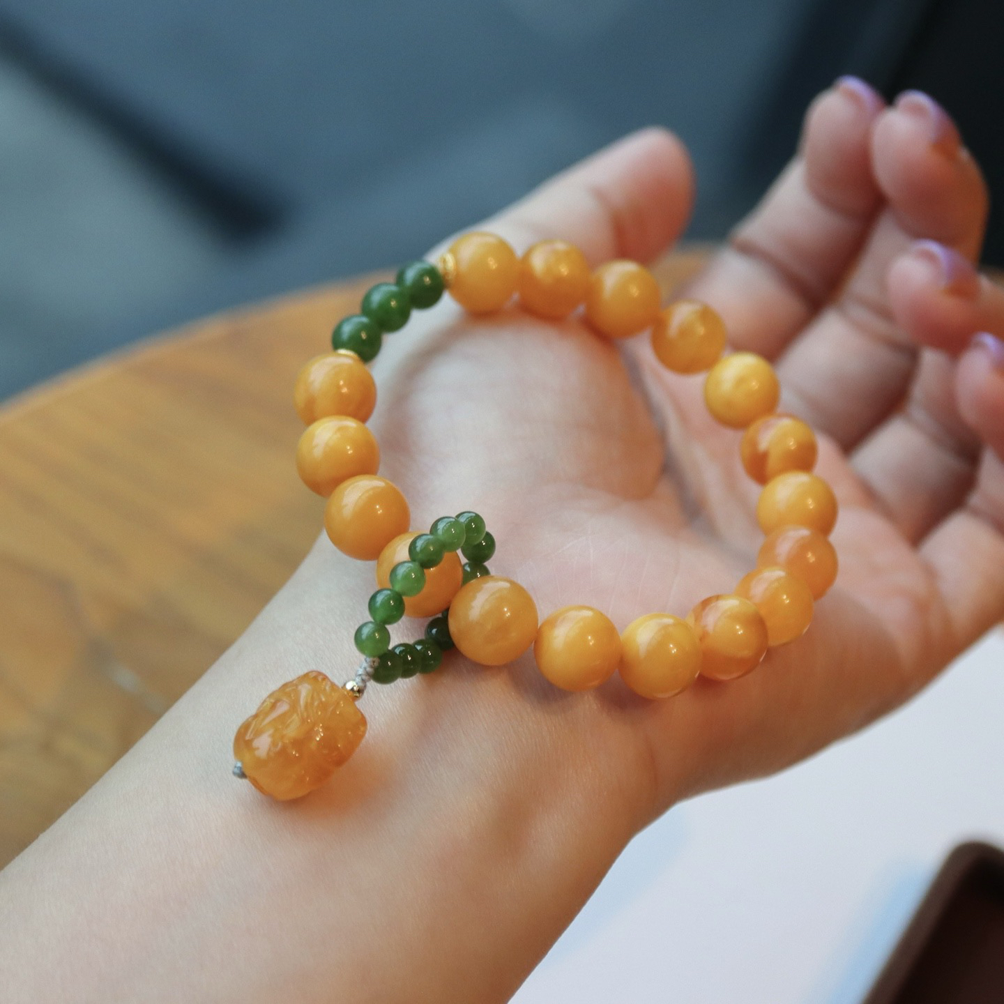 天然原矿俄料老花蜡手串9.5-9.8mm鸡油黄男女手链蜜蜡真品百搭