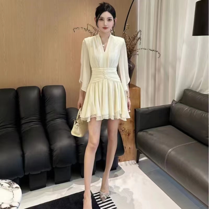 2024新款夏季时尚百搭半袖V领连衣裙XT2436