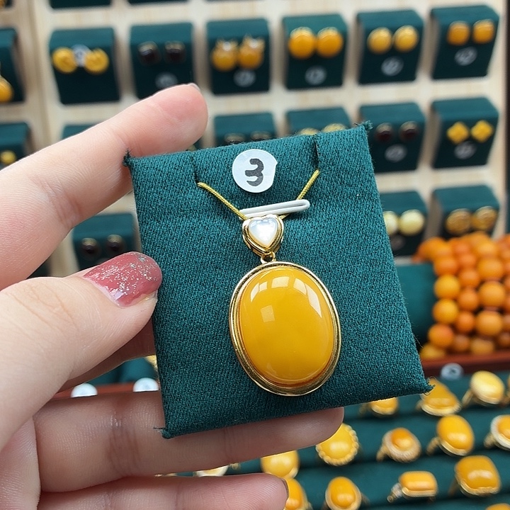 琥珀银S925镶嵌颈饰吊坠