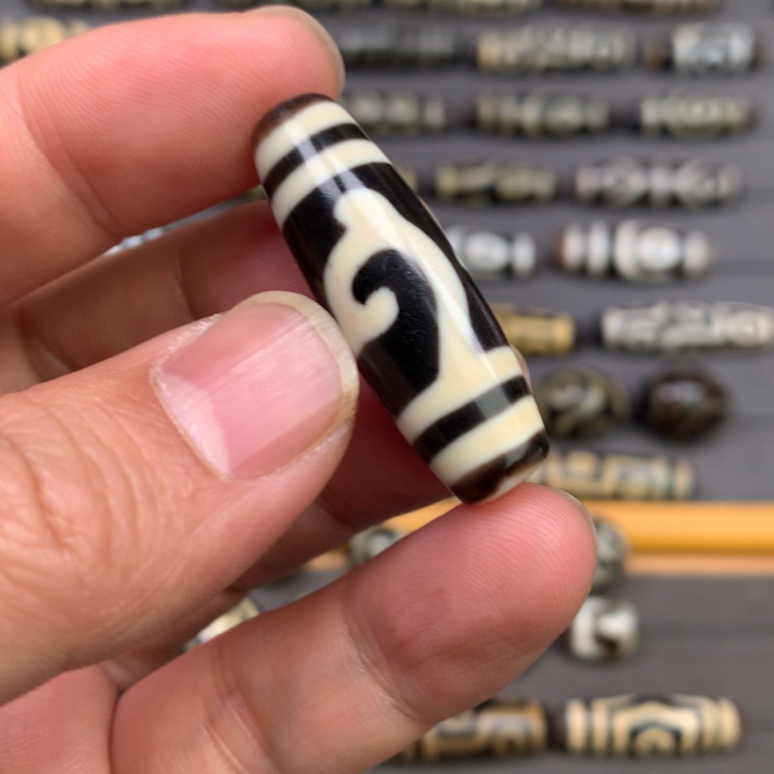 玛瑙/玉髓颈饰未镶嵌楊