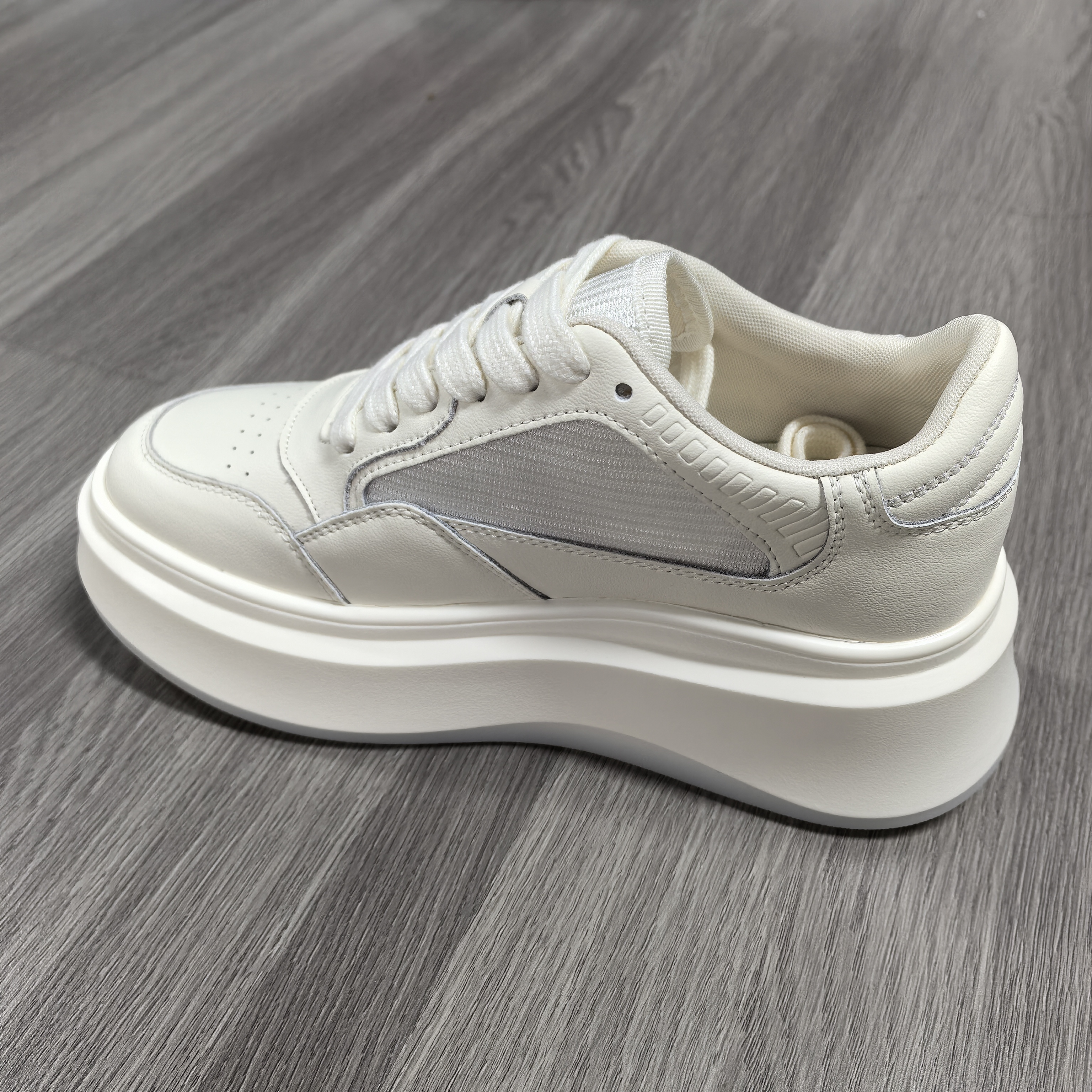 白芝麻厚底鞋白芝麻厚底鞋