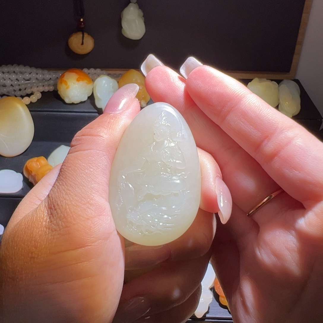 颈饰未镶嵌和田玉风**哥