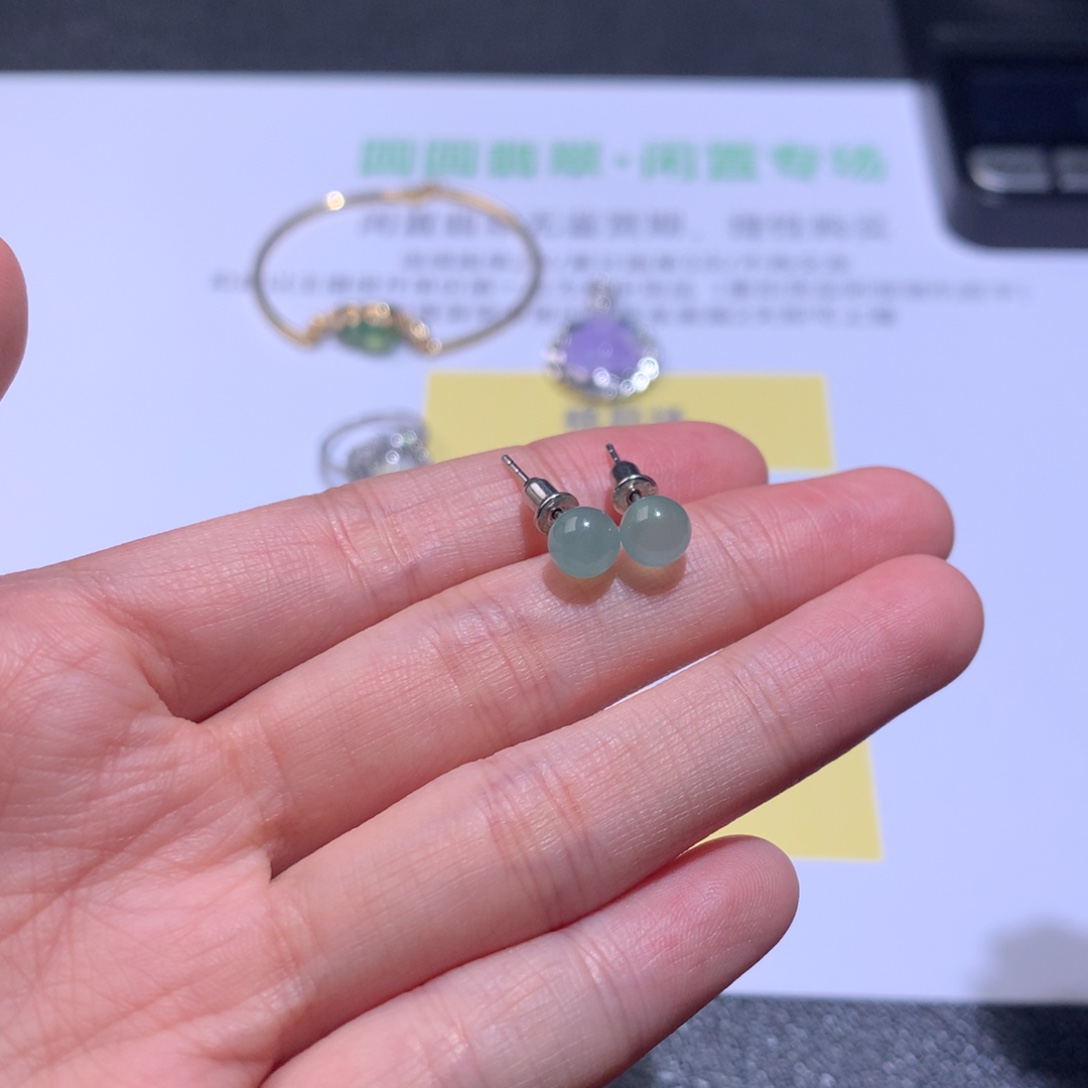 翡翠18K金镶嵌挂件