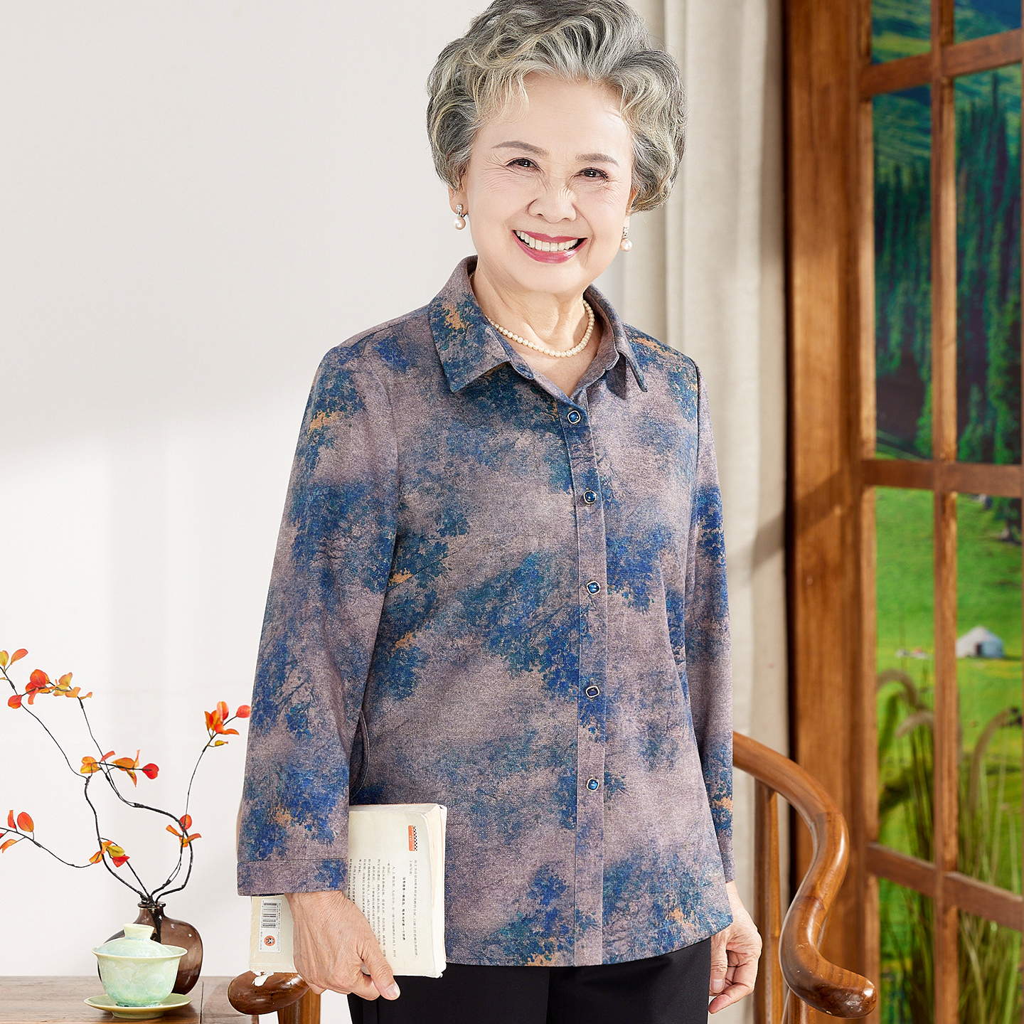 2025新款中老年人秋装女长袖薄款外套老太太衣服妈妈衬衫宽松遮肉