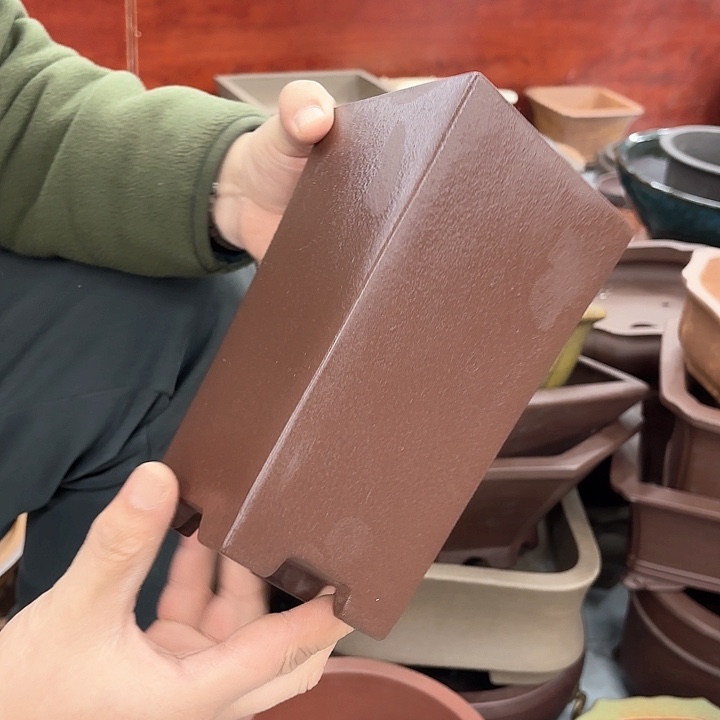 紫砂花盆紫砂的颜色很好看呀