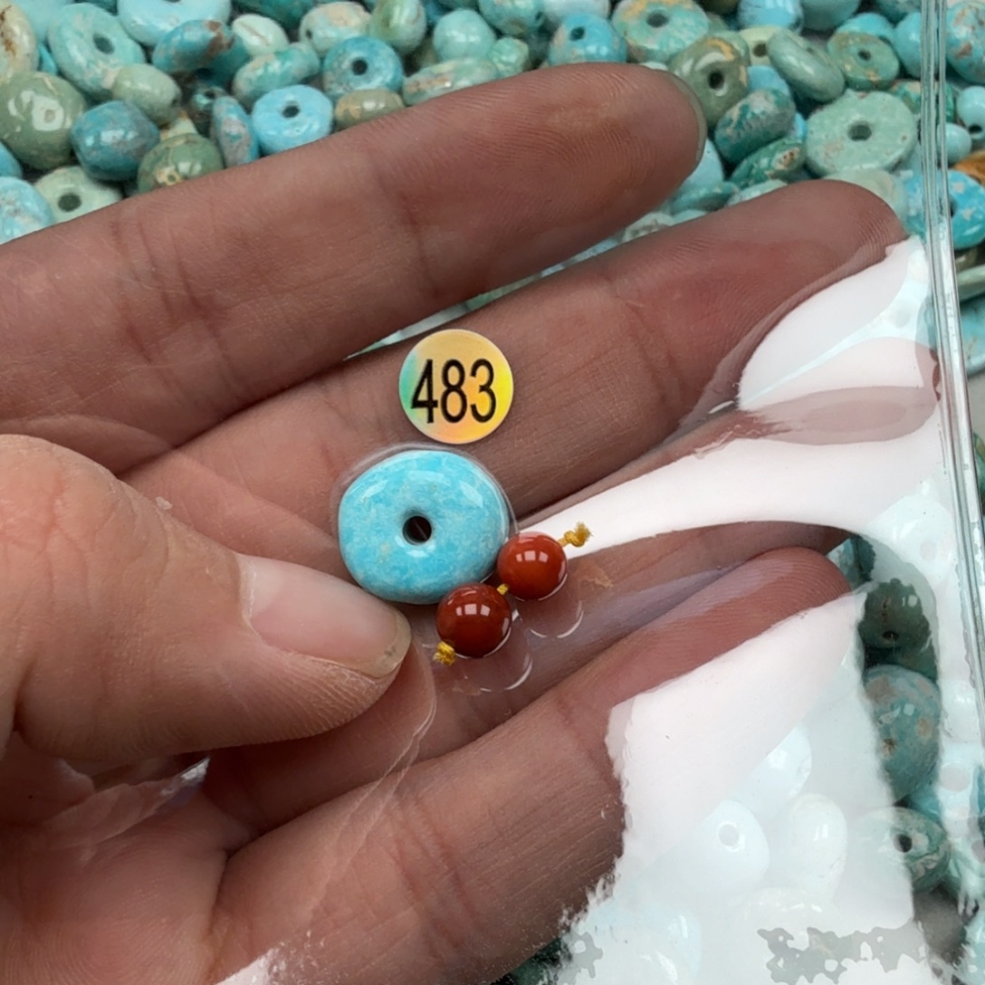 南红玛瑙未镶嵌珠宝奇石