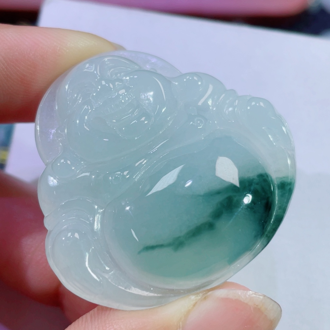 翡翠颈饰未镶嵌佛公