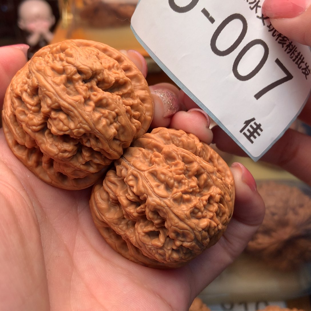 文玩核桃把件42粗筋