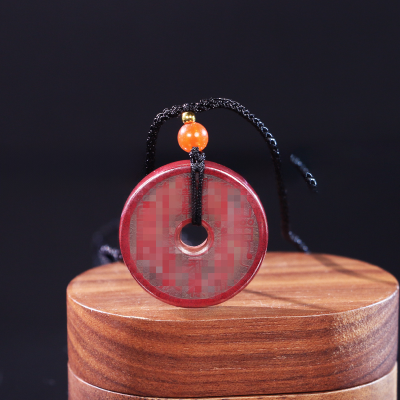 含辰砂工艺品原矿朱砂山鬼牌吊坠-多样性发其一