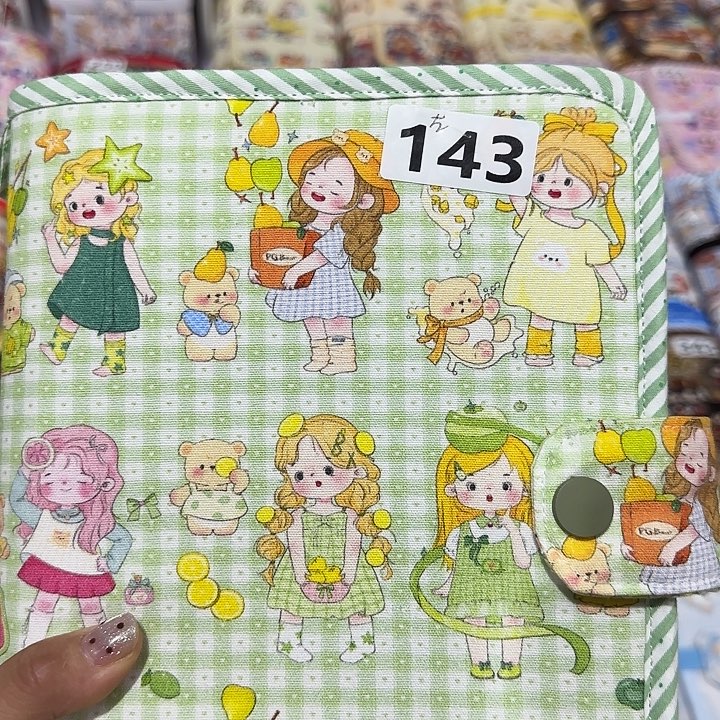 a5绿色小女孩宝宝